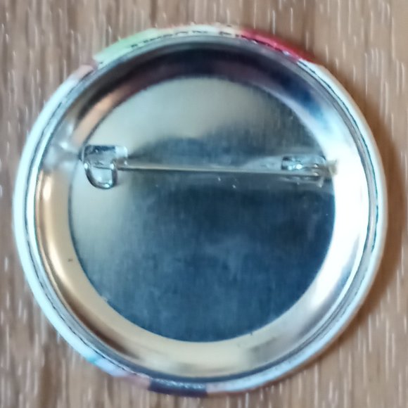 Nick Jonas button & key ring - Picture 8 of 9